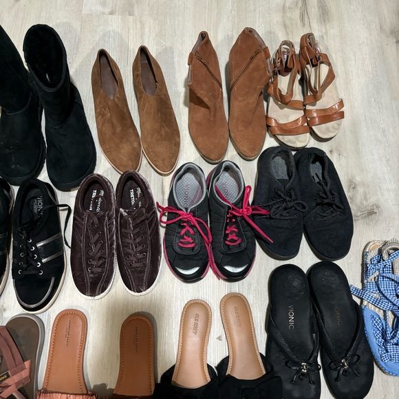 Resellers Shoe Bundle - Picture 4 of 5